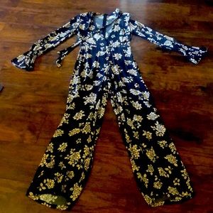 Ruffle Sleeve Floral Jumpsuit